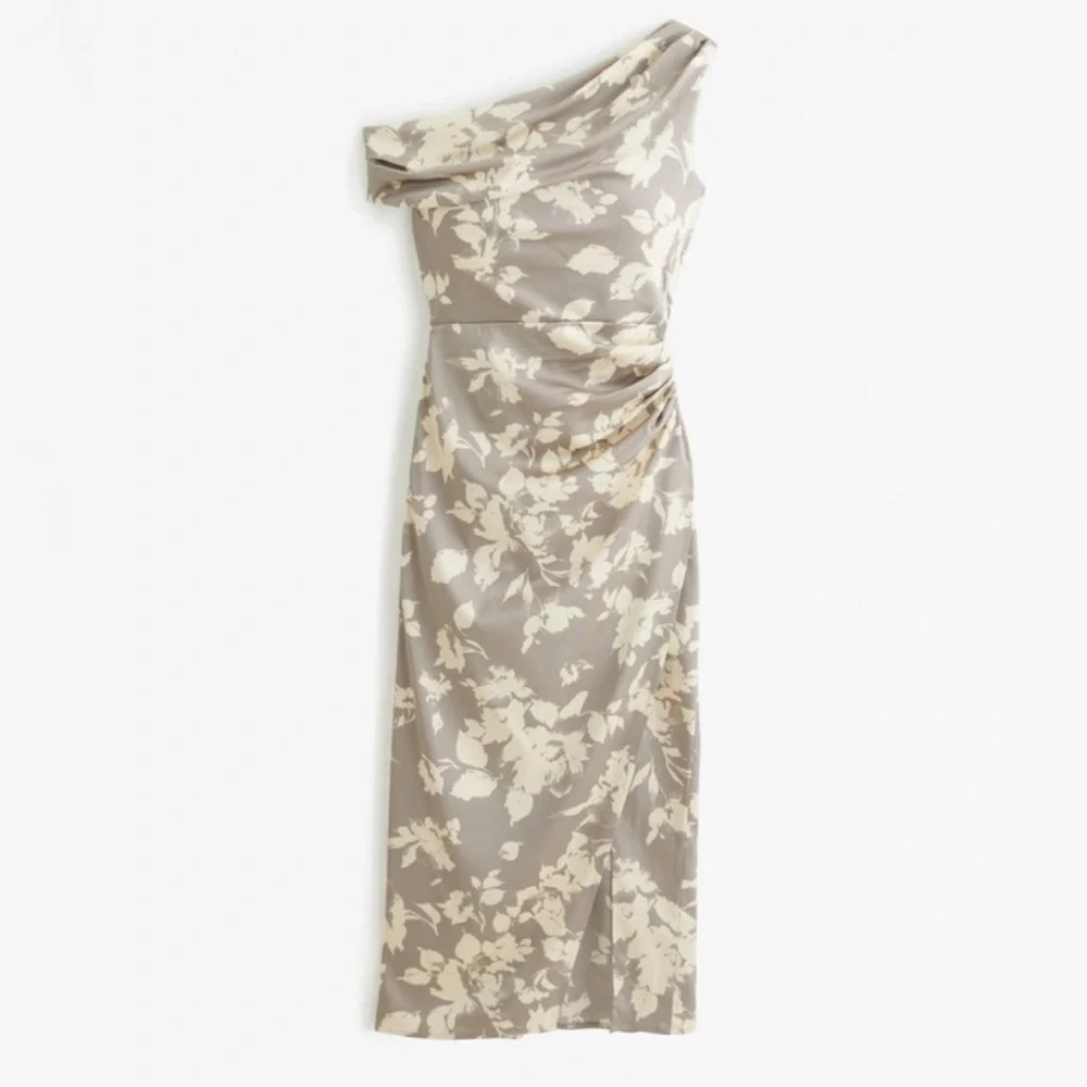 Abercrombie & Fitch Taupe Maxi Dress with Cream Floral Print